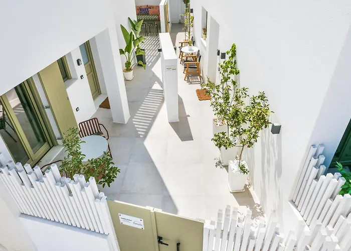Joelia Suites In Naousa Paros With Private Jacuzzi!